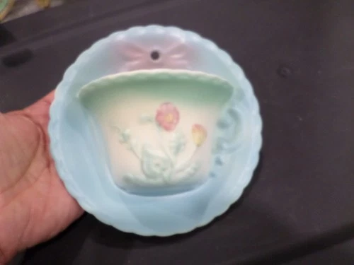 Vintage Hull Pottery  Blue Bow  Knot One-Half Tea Cup Wall Pocket   B-24-6 MINT