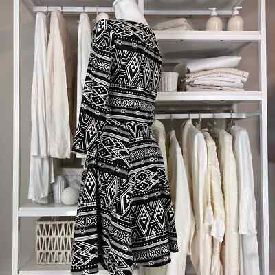 H&M black & white aztec Print Dress, 3/4 length sleeves. Sz. Small Item #0074 | eBay H&M black & white aztec Print Dress, 3/4 length sleeves. Sz. Small Item #0074 | eBay