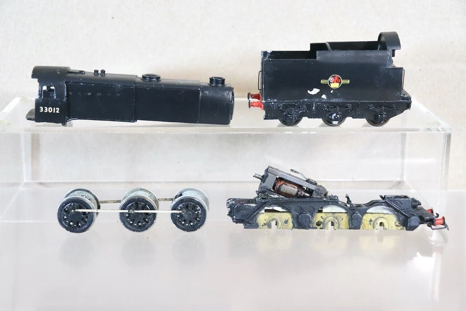 K's KEYSER REPAIR KIT BUILT OO BR 0-6-0 Q1 CLASS LOCOMOTIVE 33012 oe - Image 4 of 4