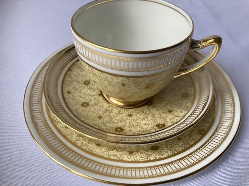 Paragon, China ,1930s ,Art Deco ,Tea Service , Lemon & Gold Gilt , Excellent - Picture 4 of 10