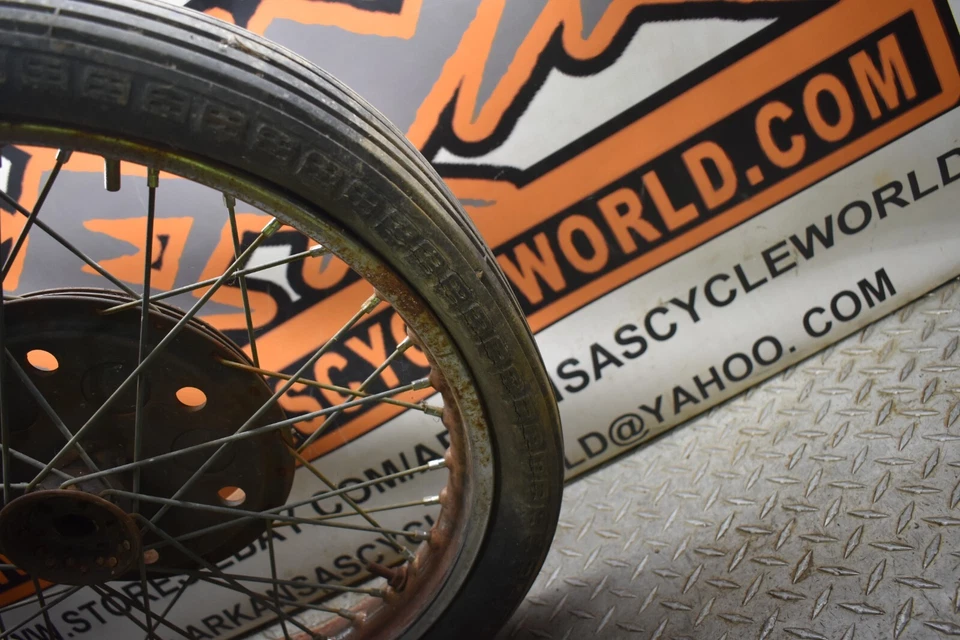 EF2 FRONT WHEEL RIM RUST SPOKES 19 80 TRIUMPH T140 T BONNEVILLE 750 BSA A65 - Image 4 of 4