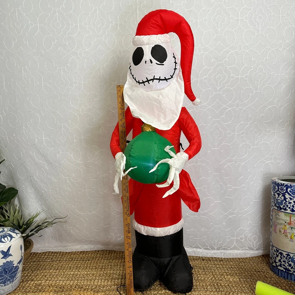 "Inflable Jack Skellington Disney LED soplado por aire en traje de Santa 52""" Foto 2 de 4