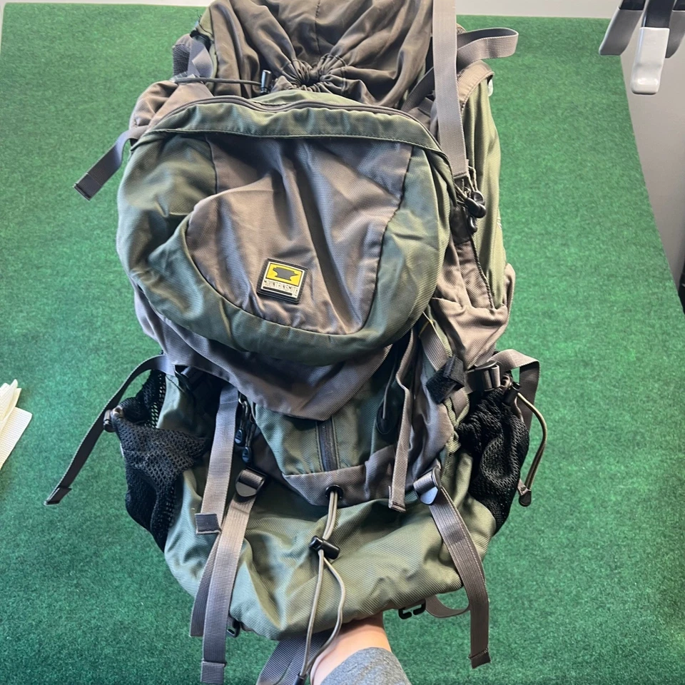 Mountainsmith Titan Internal Frame Hiking Outdoor Backpack 70L+ Green Gray - Image 2 of 4