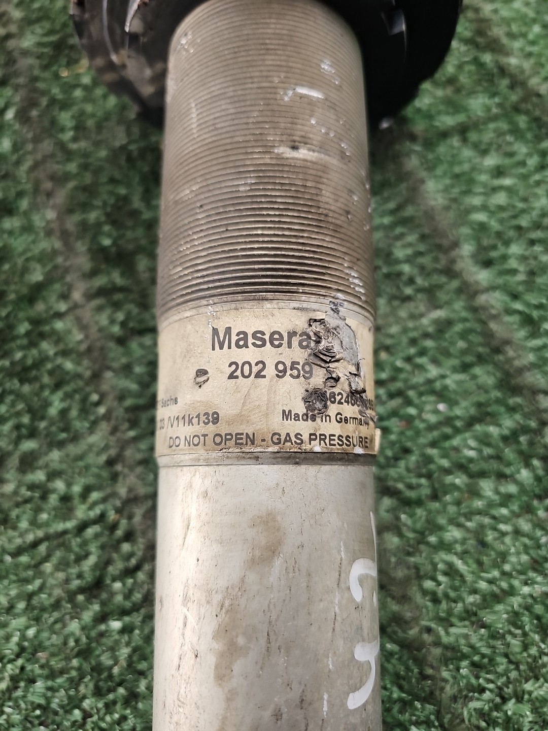 M139 MASERATI 03-08 QUATTROPORTE REAR LEFT OR RIGHT SHOCK STRUT ABSORBER OEM