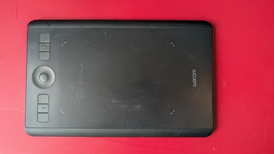 Wacom Intuos Graphics Drawing Tablet