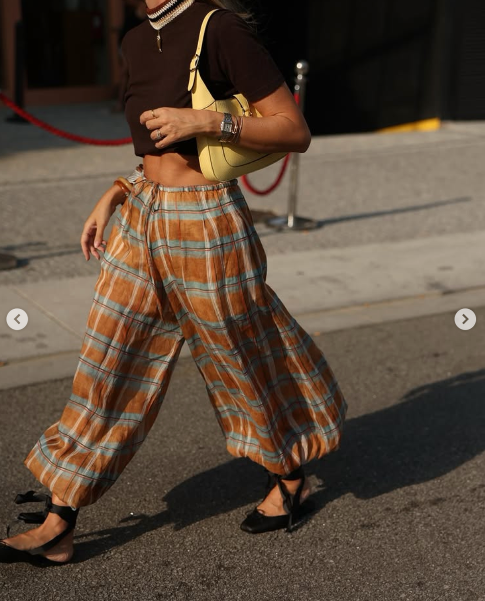 ZARA NEW WOMAN MID-RISE FW25 ZW RAMIE CHECK BALLOON PANTS ORANGE