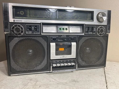 Vintage radio boombox Jvc rc-838jw powers on and nothing else parts only