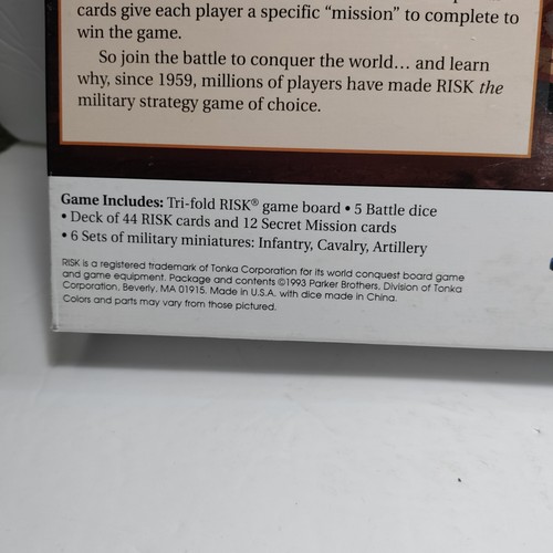 Risk World Conquest Game Parker Brothers 1993 100% Complete DAMAGED BOX - Picture 16 of 22
