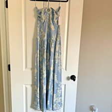 NWT Reformation Eleni Dress in Aliso Blue Floral. Size 6