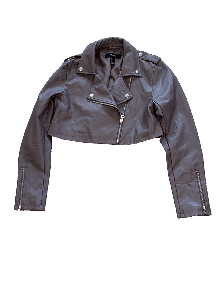 Chaqueta corta de cuero sintético Forever 21 para motocicleta talla mediana gris Foto 2 de 4
