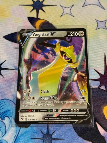 Aegislash V 126/185 Holo Ultra Rare Vivid Voltage Pokemon Near Mint