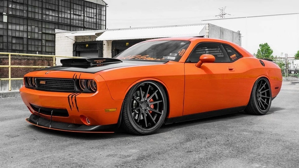 F20x9/R20x10.5"Staggered Ferrada Wheels FR4 Matte Black with Gloss Black (S02) Foto 3 de 4