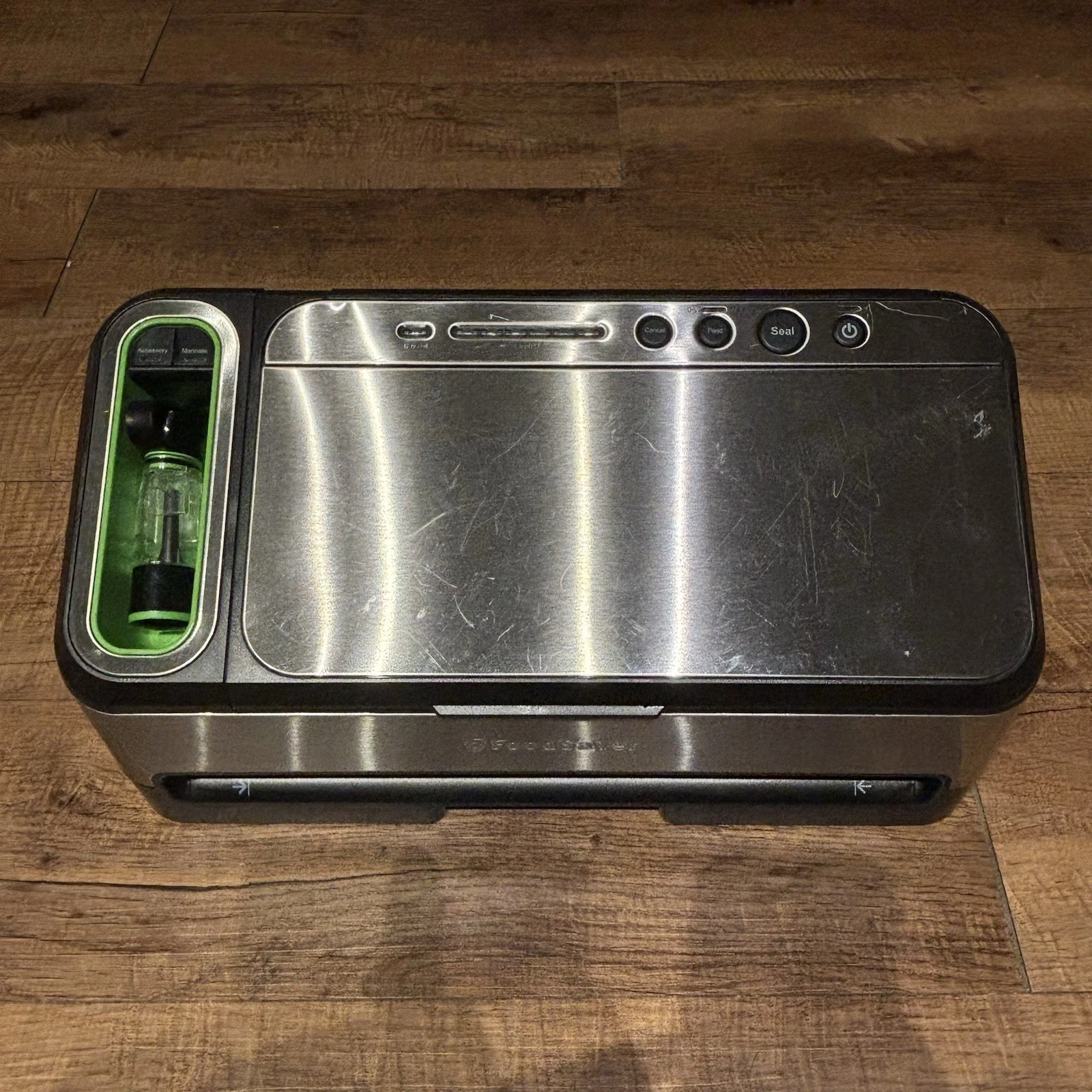 FoodSaver 2-in-1 Vacuum Sealer Machine V4840 with Automatic Bag Detection