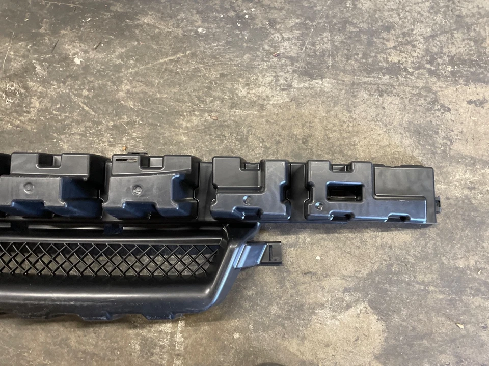 OEM Front Bumper Absorber + Grille For Chrysler 300 2011 2012-2014 57010463AB - Image 2 of 4