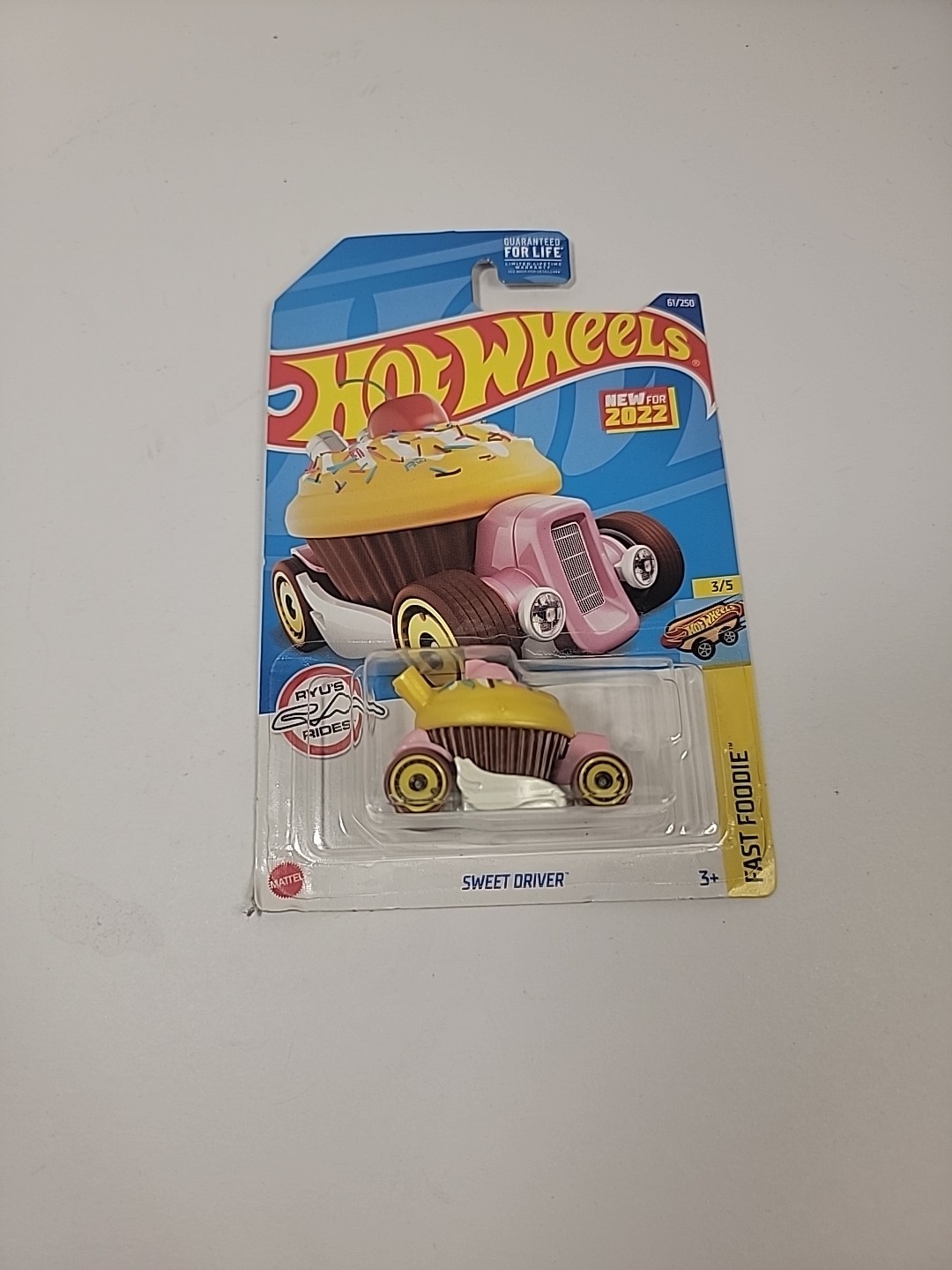 Hot Wheels "Sweet Driver" (Cupcake Car) - Fast Foodie Series! 3/5 (61/250)