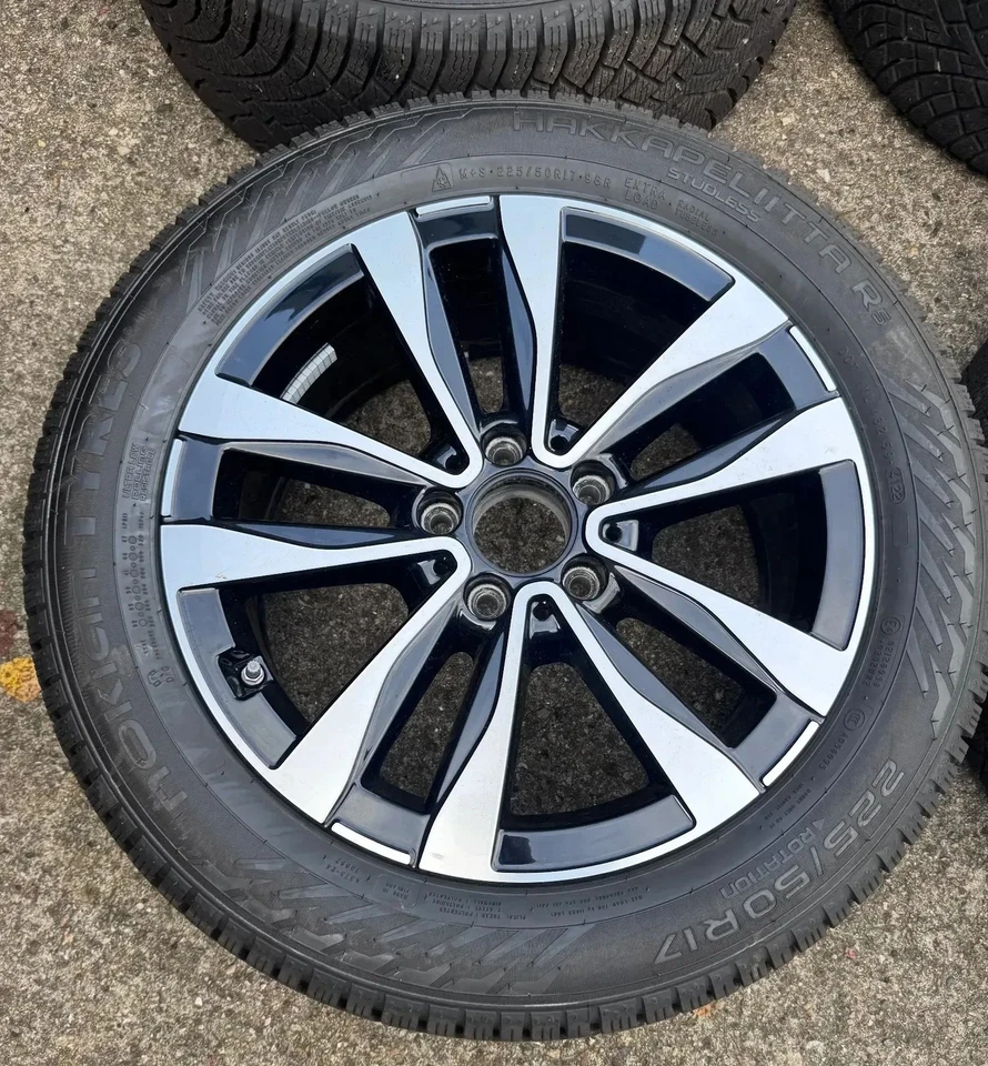 Orig. Mercedes C-Klasse 206 Hybrid 17 Zoll Winterräder 225/50 17 245/45 17  7mm - Bild 2 von 4