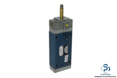 WABCO 5726490020 PNEUMATIC DIRECTIONAL CONTROL VALVE_002 3188_5/3-Way_Sub-base