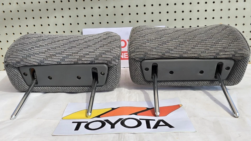 84-95 Toyota Pickup 4runner Front Seat Headrest Set Grey Driver + Passenger SR5 - Image 4 of 4