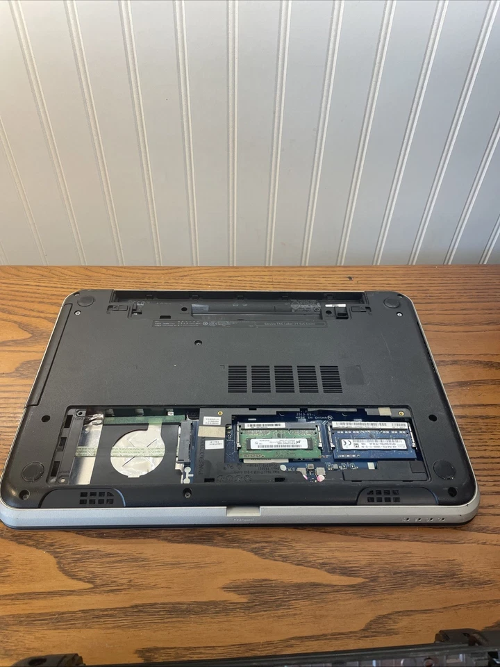 批量 3 台戴尔笔记本电脑 仅部件 戴尔 Vostro 1540 戴尔 Inspiron — 第 4/4 张图片