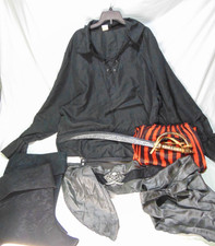 Spirit Halloween Pirate Pillager Cosplay Costume Adult XL No box or eyepatch