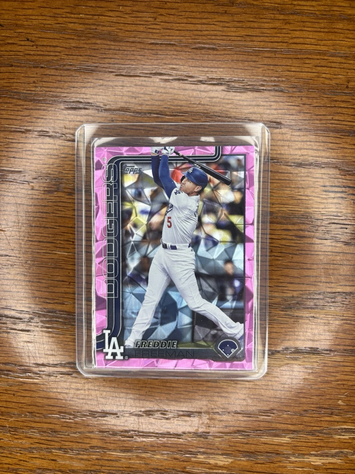 2025 Topps Series 1 - Freddie Freeman #239 Pink Diamante Foil