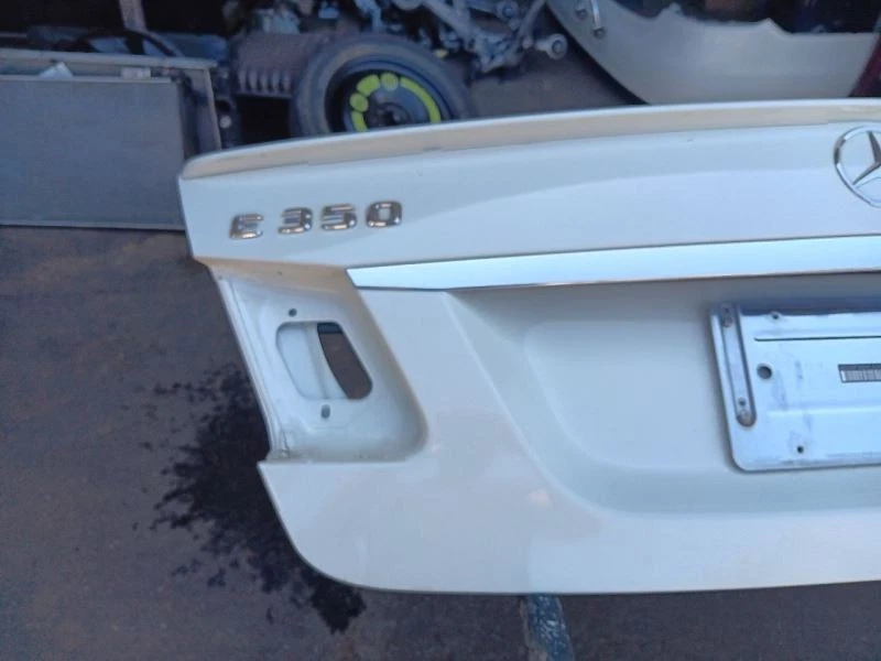 10-16 Mercedes 212 E350 E400 Sedan Trunk Lid Deck Lid Hatch White 2127500975 Foto 4 de 4