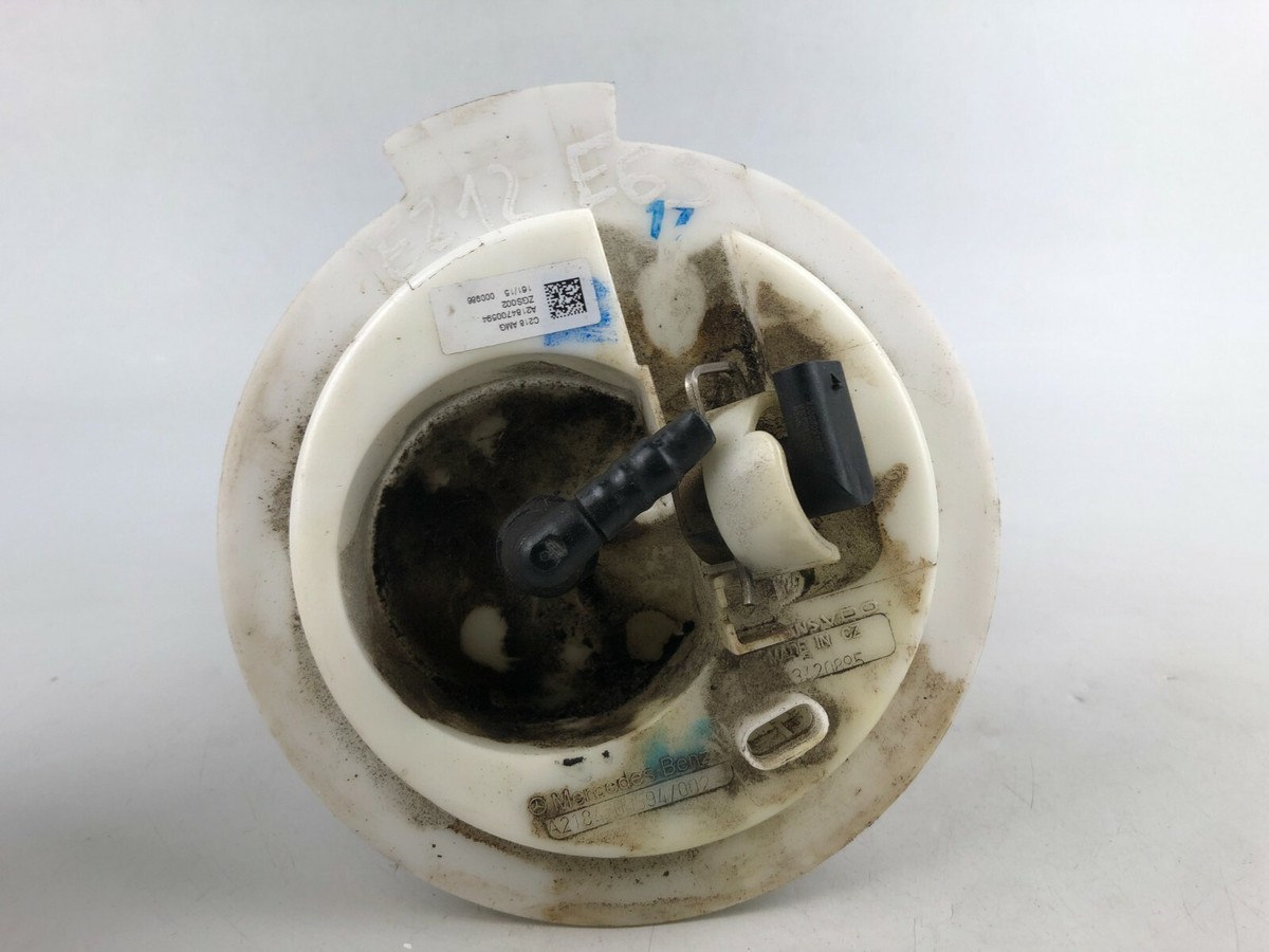 Mercedes Benz E Class W212 AMG Fuel Tank Distribution Supply Pump 