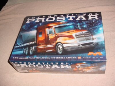 Moebius , 1:25 Scale , International ProStar Plastic Model Kit # 1301   NISB
