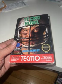 Tecmo Bowl NES Nintendo Complete CIB Authentic Nice Label NFL Official Licensed