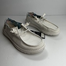 Hey Dude Wendy Shoes Women's Size 7 EU 38 Slip On Silk Moon White NEW w/flaws