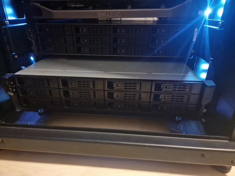 Intel Storage Server SSR212MC2BR