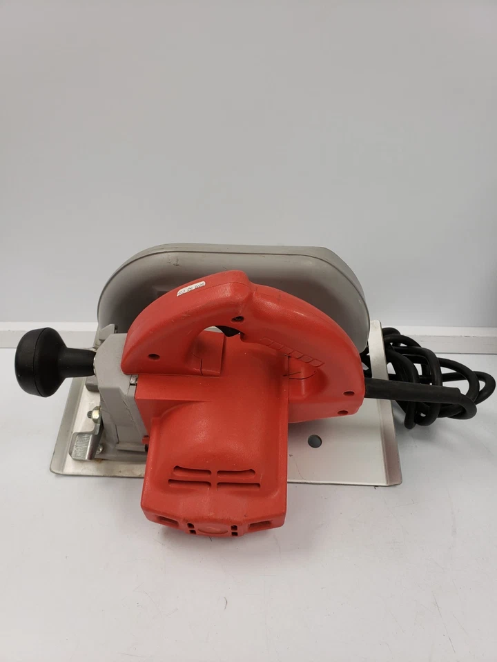 (83917-2) Milwaukee 6405-8 Circular Saw - Image 2 of 4