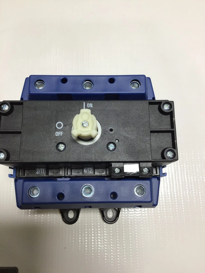 Kraus & Naimer KG250 T303/DKA358 VE 主开关 — 第 3/4 张图片