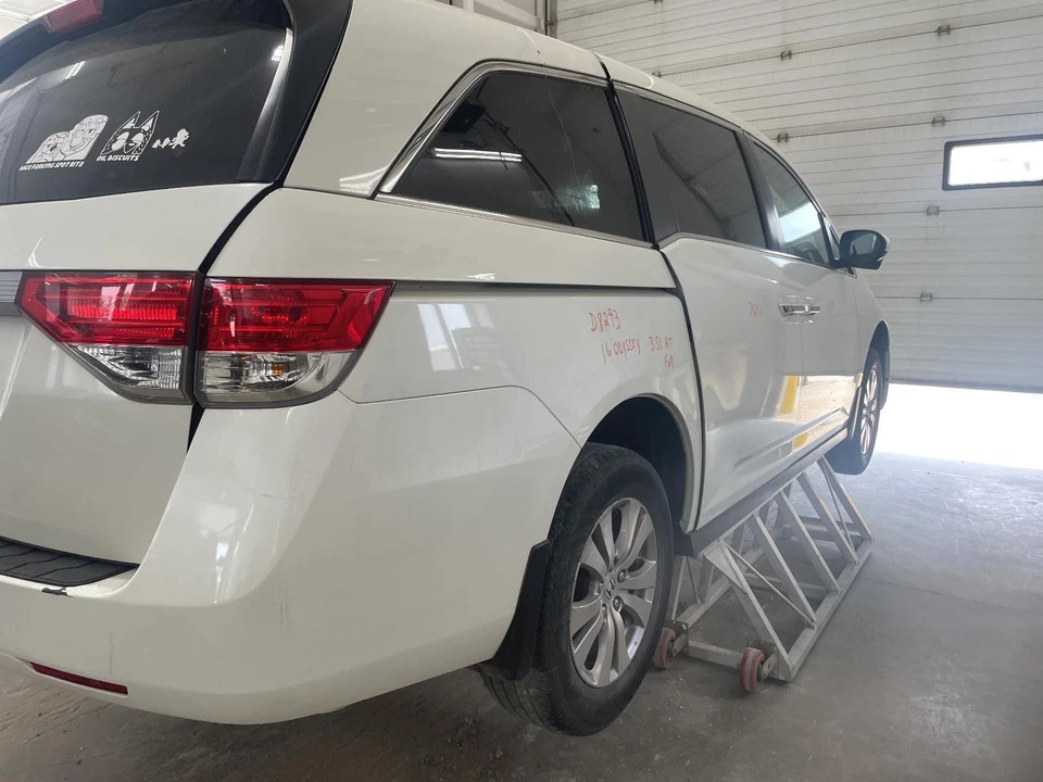 Used Front Right Seat Belt Front fits: 2016 Honda Odyssey bucket seat passenger Foto 3 de 4