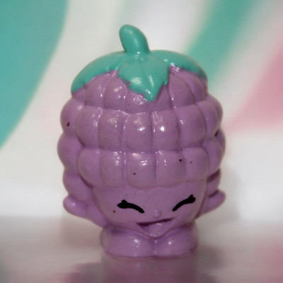 Shopkins Asbury Raspberry Fruit and Veg Team #3-075 Season 3 Classic ...