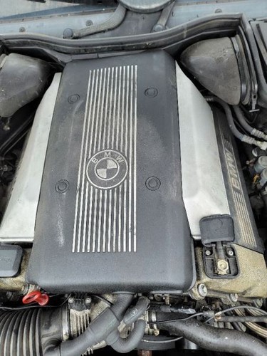 BMW 540i 1997-2000 luz trasera lateral pasajero - Imagen 10 de 12