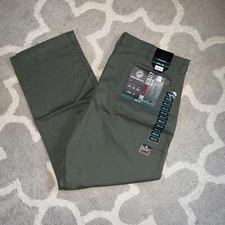 Weatherproof Men's 5 Pocket Trail Utility Pant, Size 40W X 32L Green New