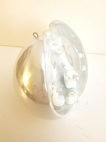 Pure Porcelain Nativity Christmas Ornament 3.5" x 3,25" - Picture 4 of 6
