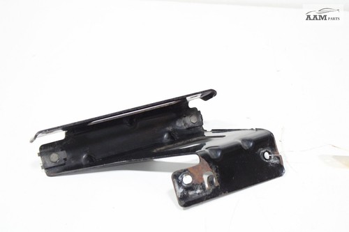 2018-2024 FREIGHTLINER CASCADIA FRONT RIGHT BUMPER SPLASH SHIELD BRACKET OEM