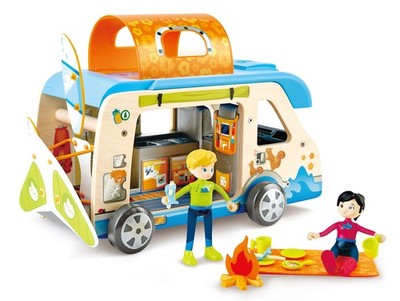 Hape Abenteuer-Van   Wohnmobil mit Puppen und Zubehör, der Camper ist aufklappba