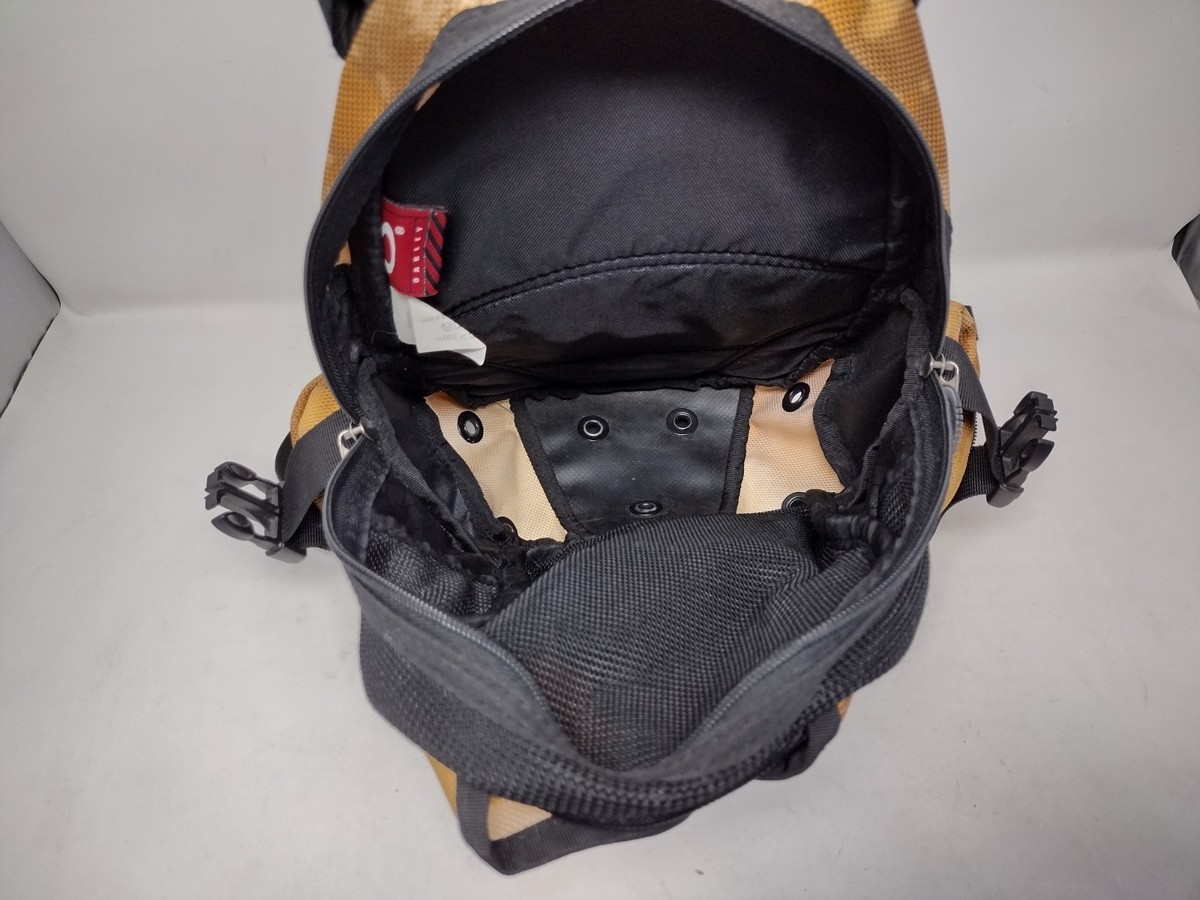 Oakley Icon 1.0 Tactical Mini Backpack Vintage 00s Rare Camo