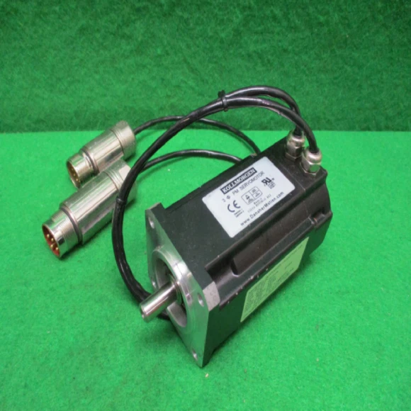 [Used] KOLLMORGEN / AKM22E-ANCNR-00 / AC SERVO MOTOR, 0.59kW, Bolt rust - Image 1 of 3
