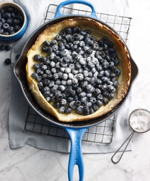 Le Creuset Signature Cast Iron 11.75 Inch Skillet, Lapis (No Seasoning) *NEW*