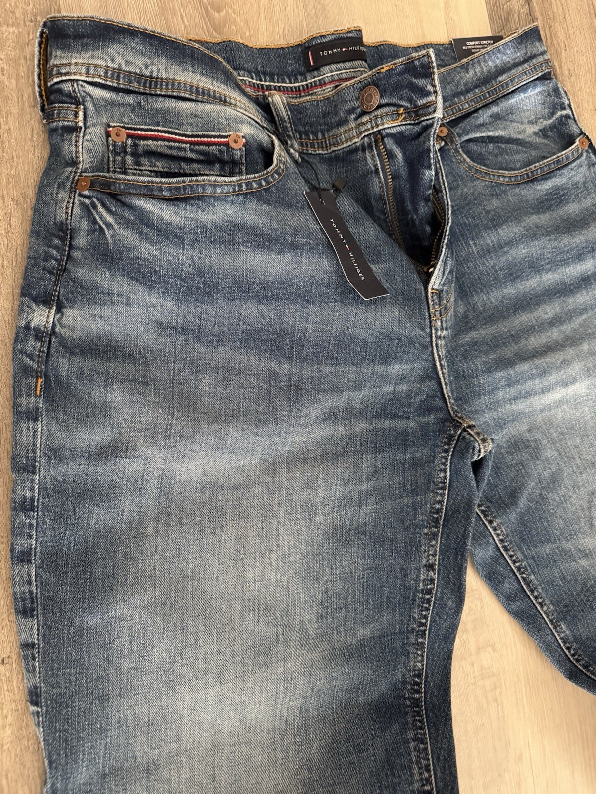 Tommy Hilfiger Straight Leg Jeans Men Size 36 X 30 Blue Distressed Wash Stretch thumbnail 8