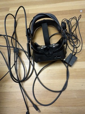 VALVE INDEX VR Virtual Reality HEADSET ONLY  & Necessary Cables.Read Description