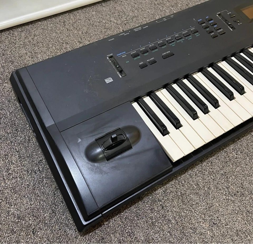 KORG X3 Synthesizer Music Workstation Used Wroking - Image 2 of 4