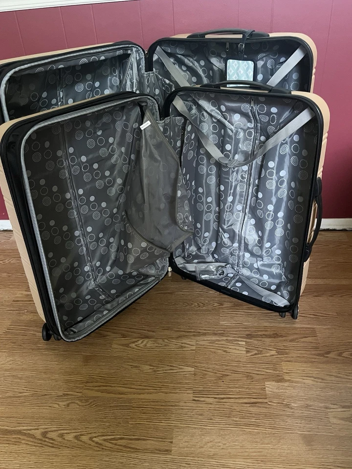 Rockland Melbourne Hardside Expandable Luggage Spinner Wheels, Silver, 3-pcs Set - Image 3 of 4