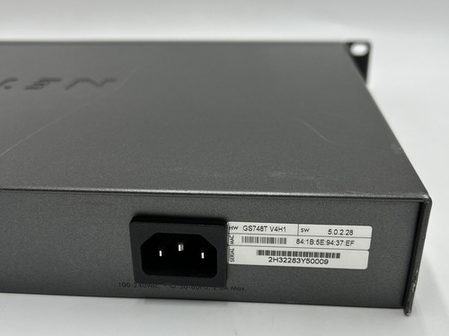 Netgear ProSafe GS748T v4 48-port GbE Network Switch /w rackmount ears - Picture 6 of 6