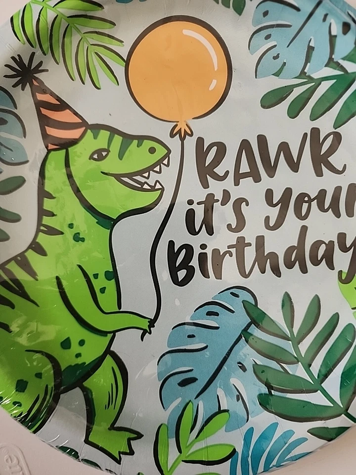 Platos de papel para almuerzo de dinosaurio Sprtiz "Rawr It's Your Birthday" 10ct 8 5/8" Foto 2 de 4