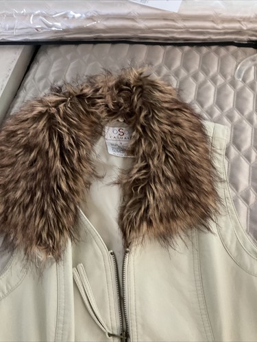 NWT OSO CASUALS FAUX LEATHER TAN VEST FAUX FUR DETACHABLE COLLAR SIZE S - Picture 4 of 7